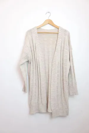 Alani open front pattern cardigan embossed affect. (Reduced to 16 Euros)