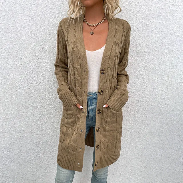 Autri Cardigan | Warm lang gestrickte Jacke mit Knöpfen und Taschen für Damen