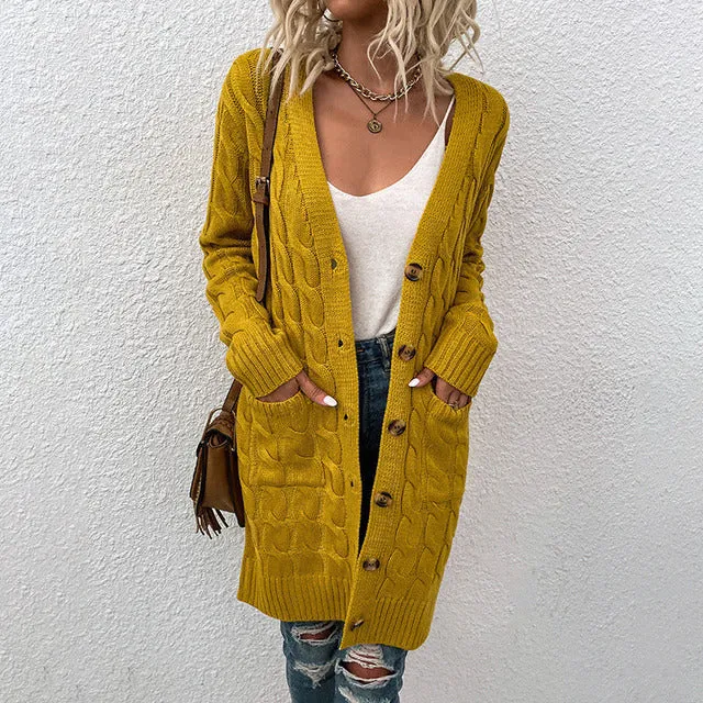 Autri Cardigan | Warm lang gestrickte Jacke mit Knöpfen und Taschen für Damen