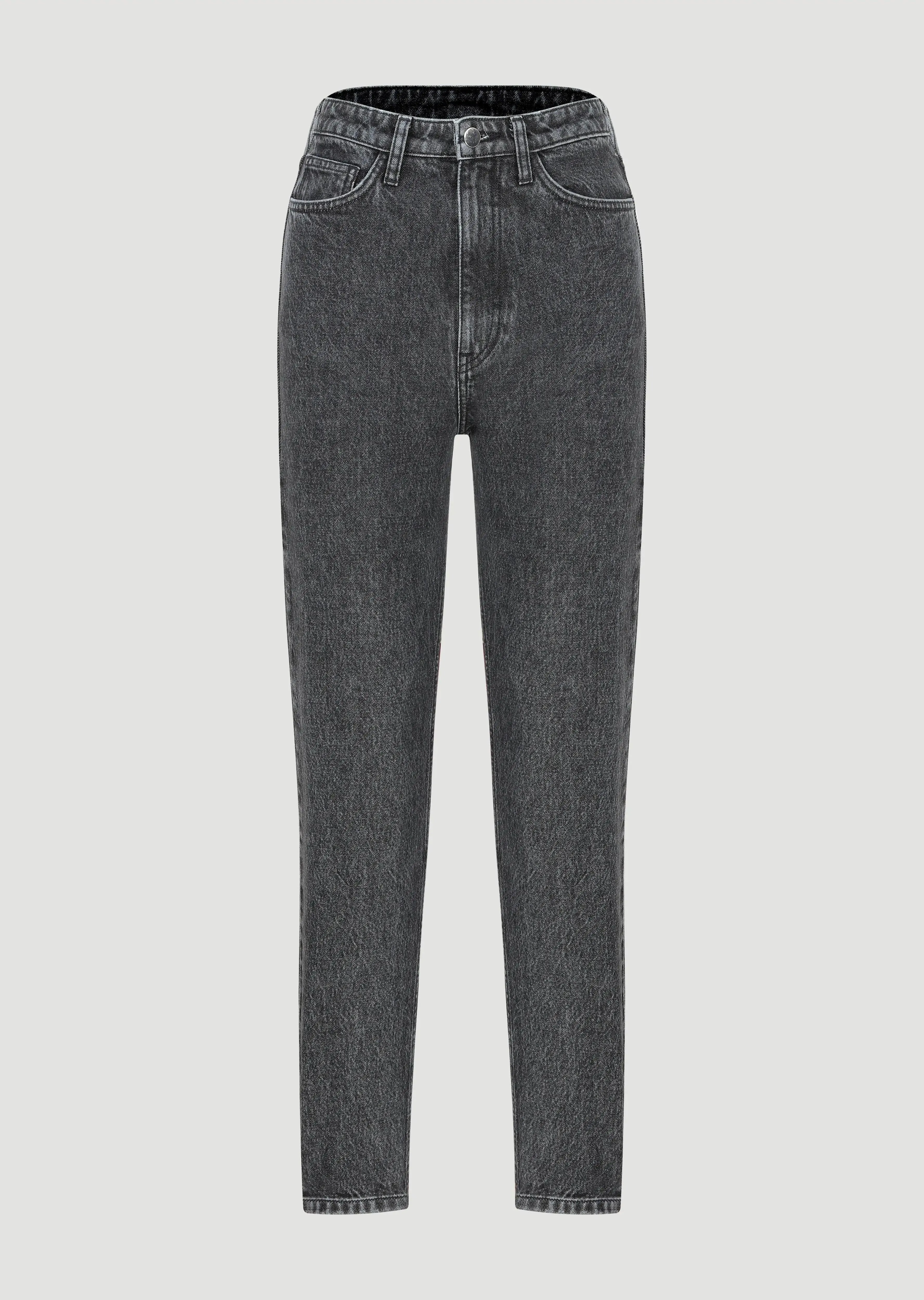 CLASSIC MOM JEANS