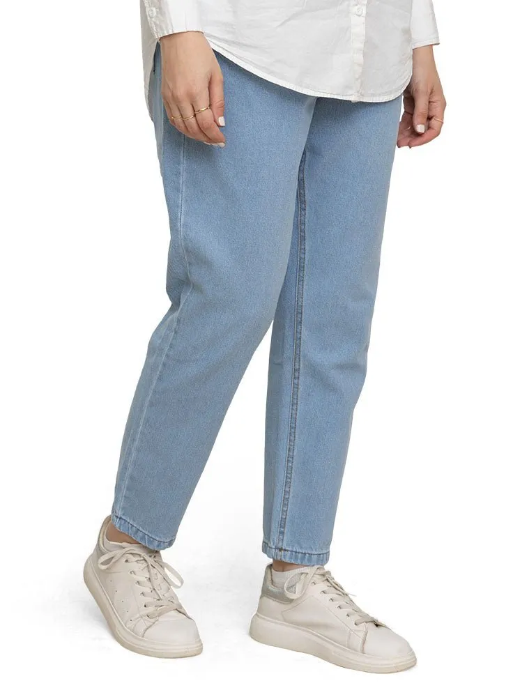 Design 11 Mom-Fit Jeans