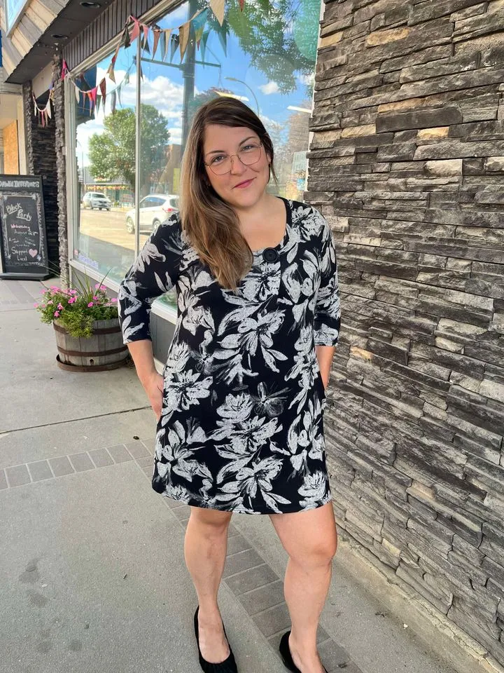 Dress - Cozy Floral Single Button styled A-line