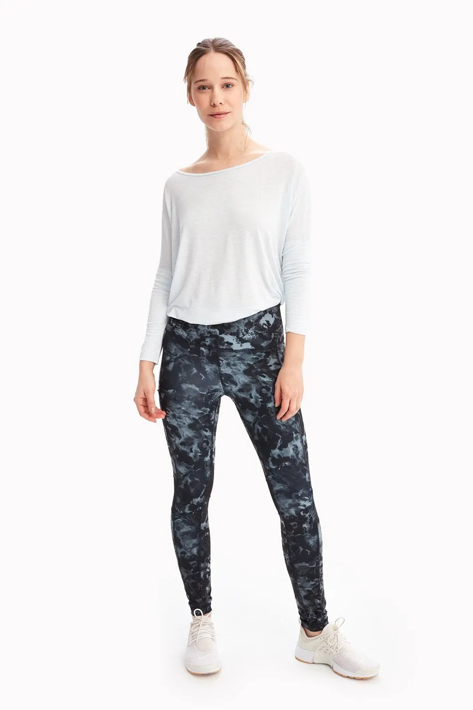 ELISIA MODAL TOP