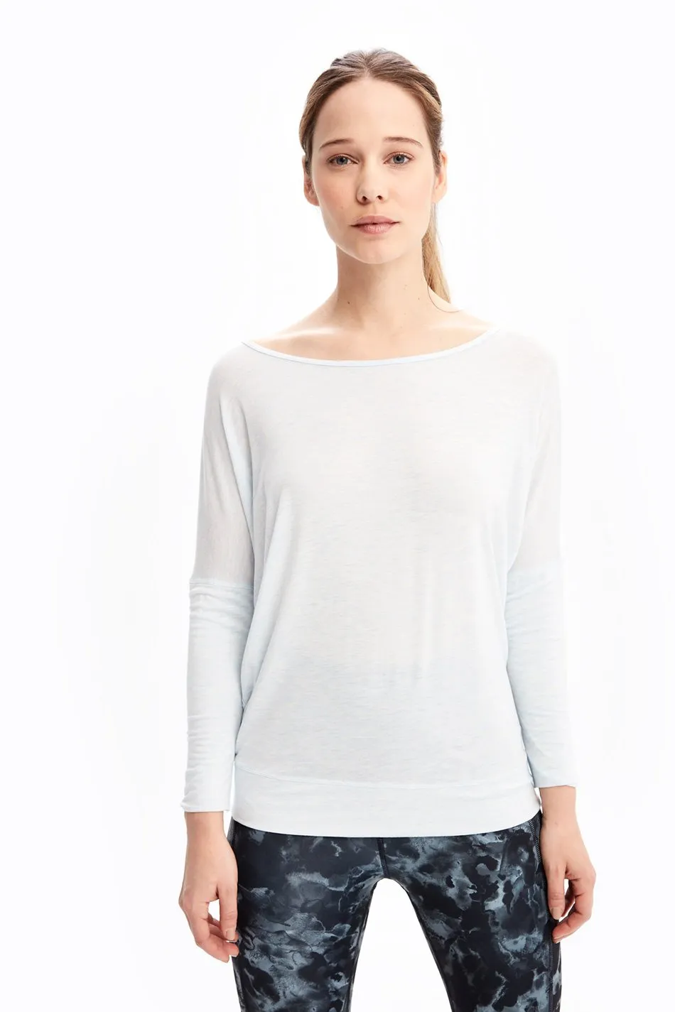 ELISIA MODAL TOP