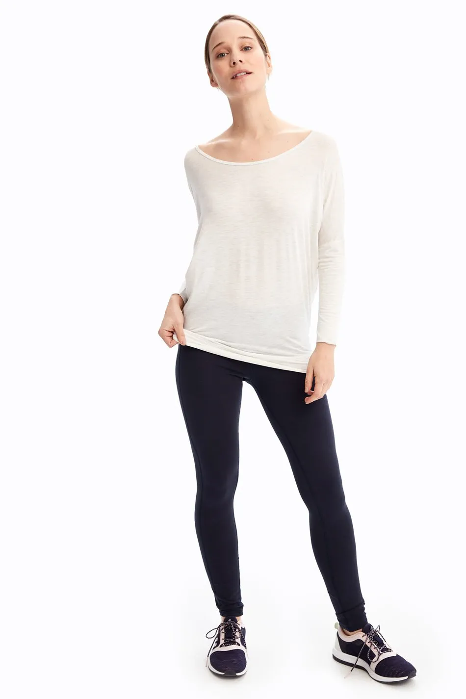 ELISIA MODAL TOP