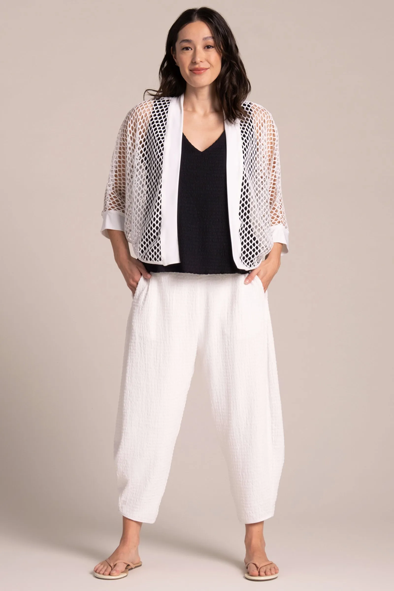 Honeycomb Shrug | White