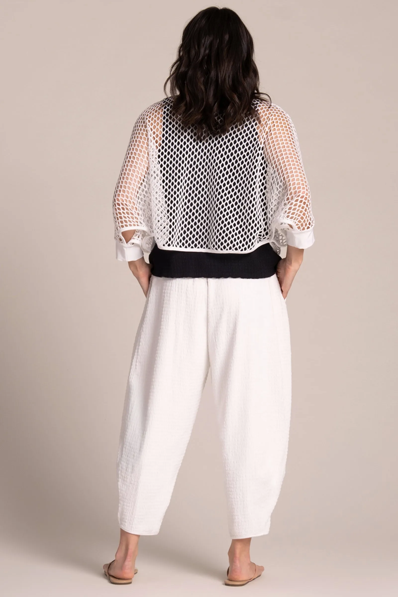 Honeycomb Shrug | White