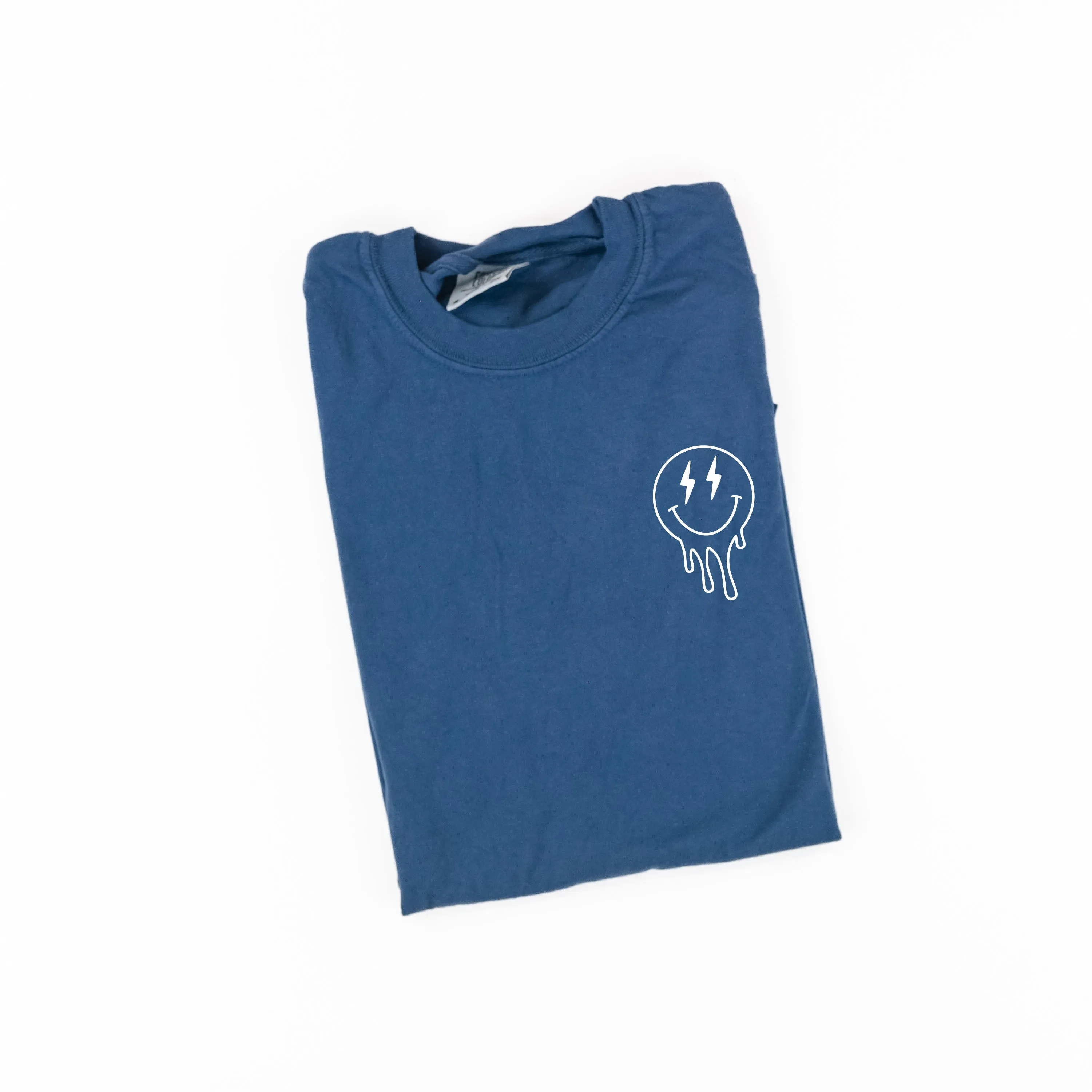 Melting Motherhood - LIVING MY BEST MOM LIFE - (w/ Melty Lightning Eyes) - SHORT SLEEVE COMFORT COLORS TEE