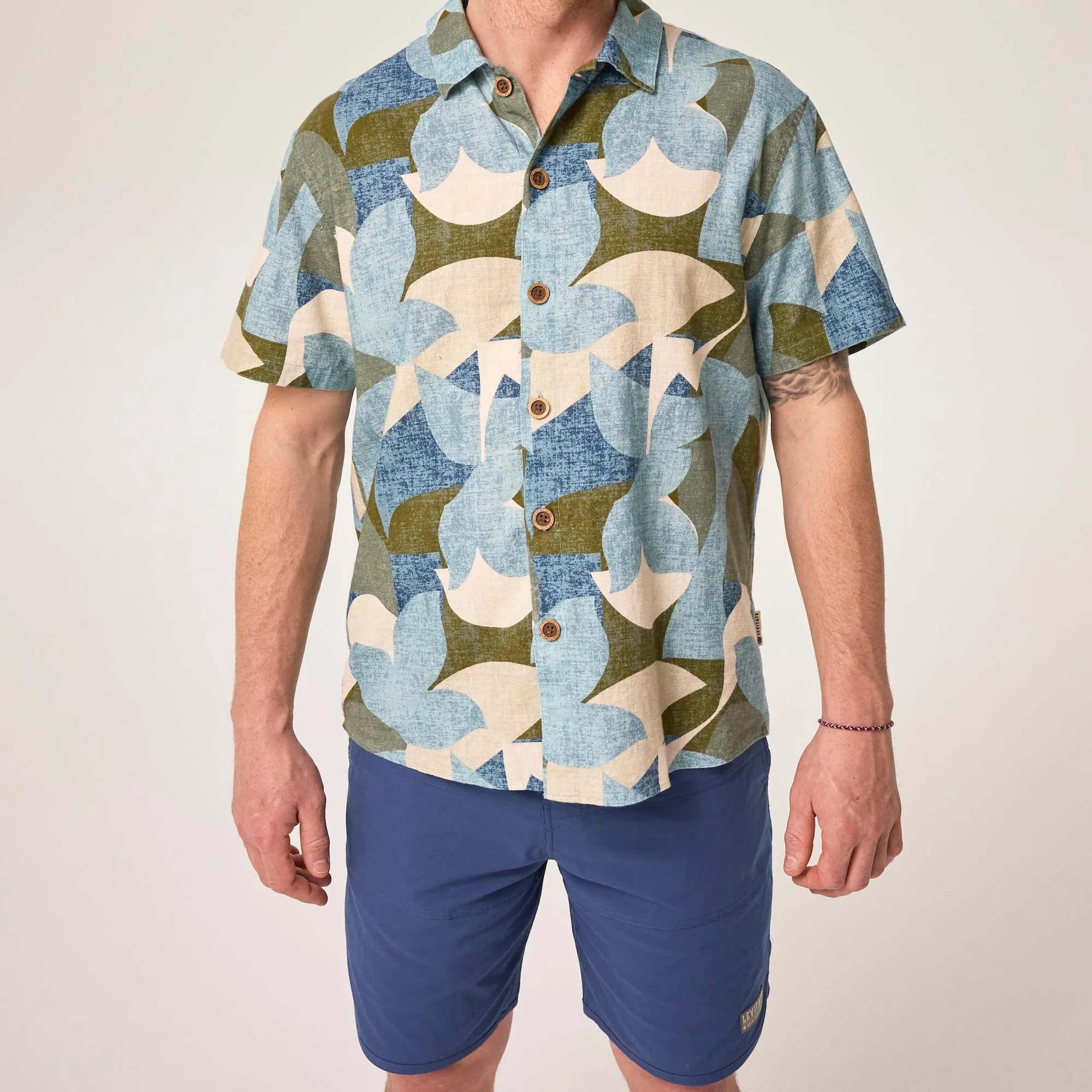 Men's Beach Cantina Shirt