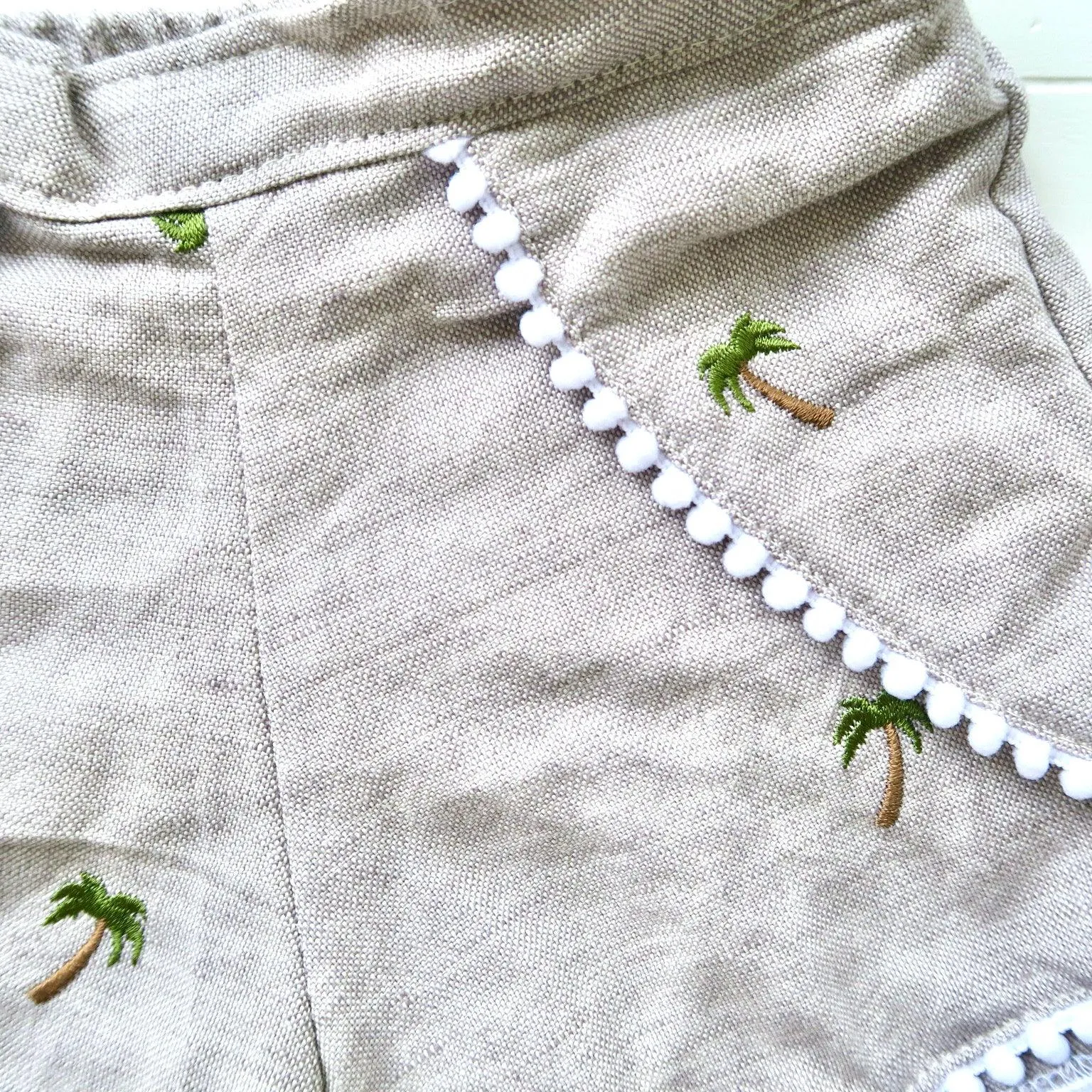Pompom Shorts in Kokobop Linen