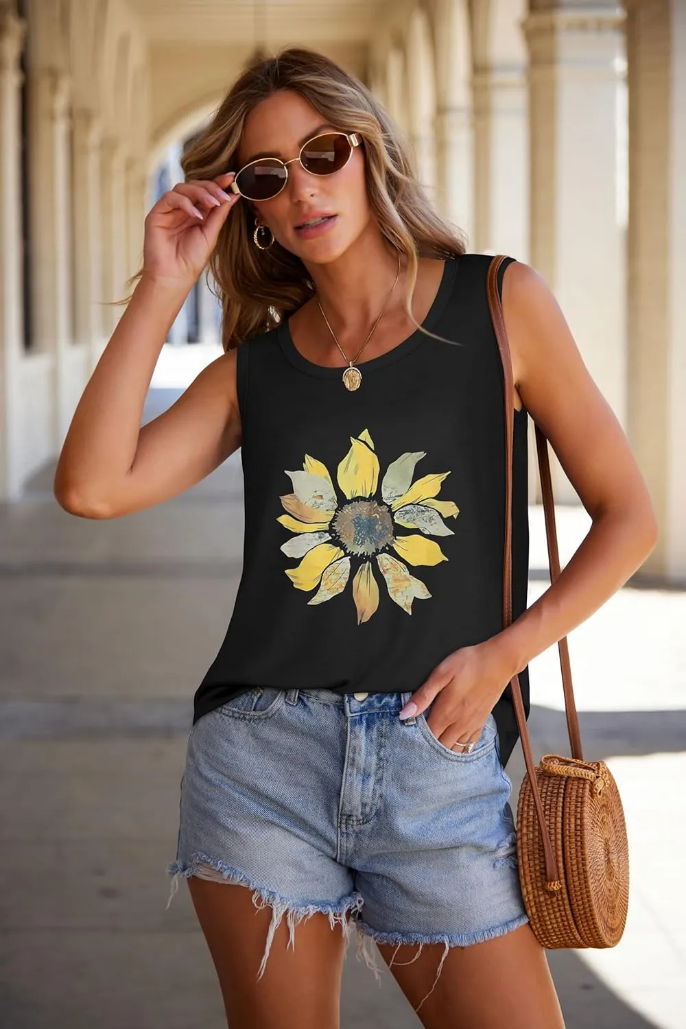 Tank Tops for Women Summer Sleeveless Casual Loose Fit Tunic Tops