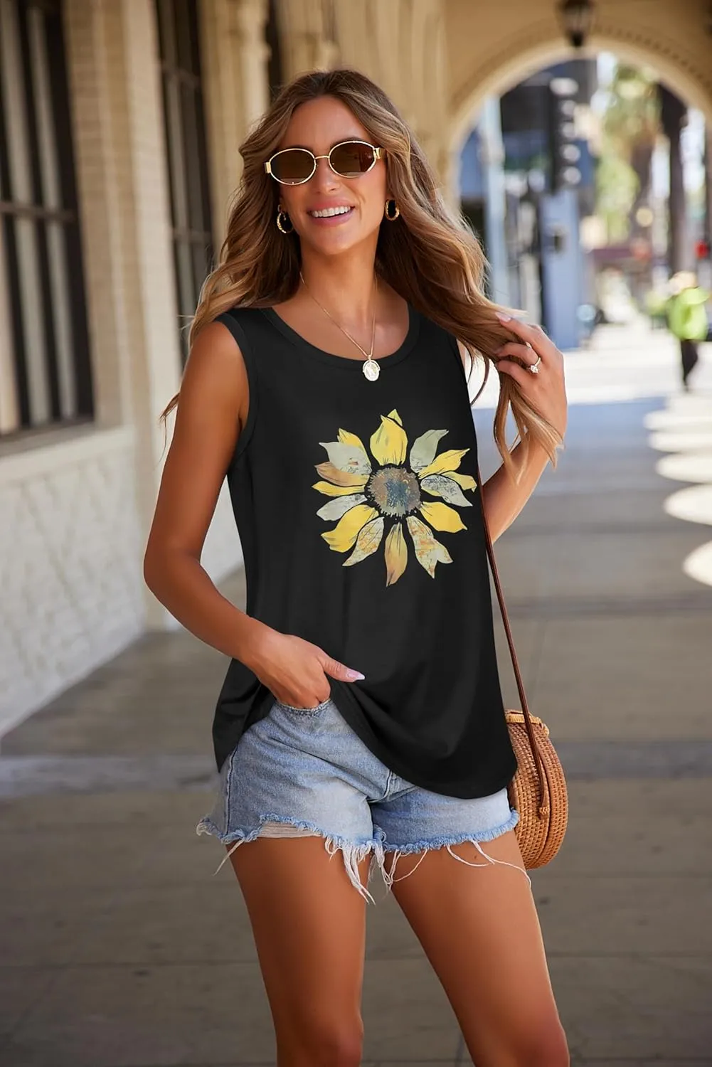 Tank Tops for Women Summer Sleeveless Casual Loose Fit Tunic Tops