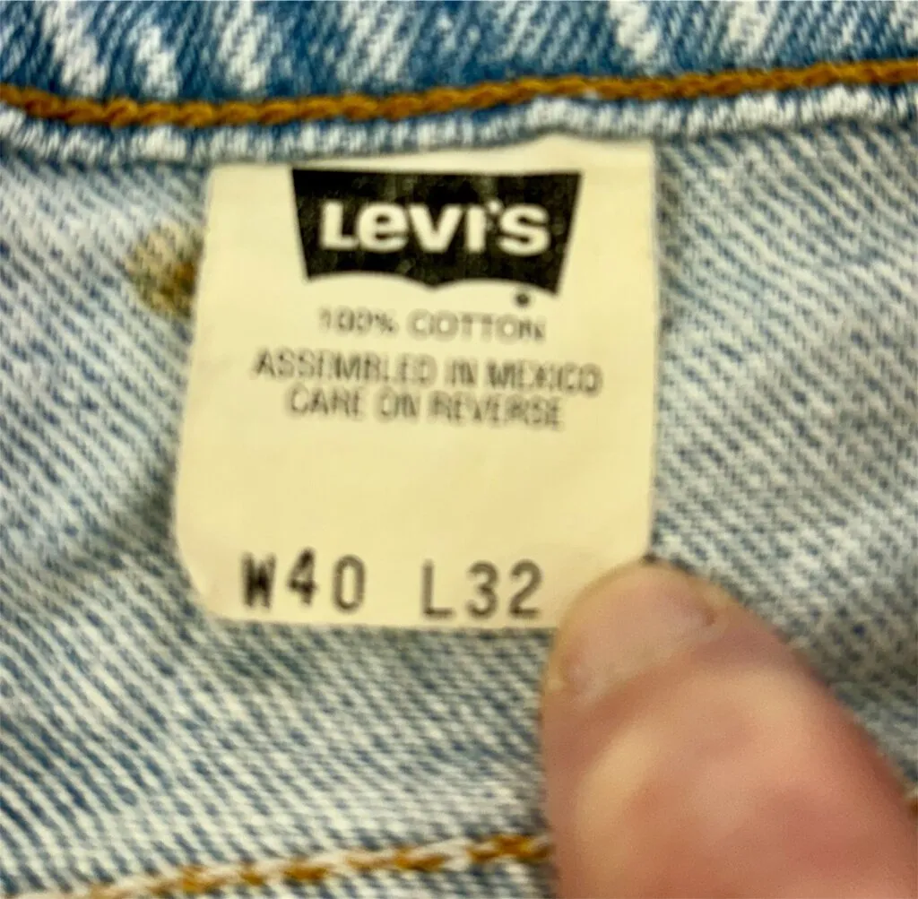 Vtg Levis 550 Light Wash Men’s Jeans 40x32 /j